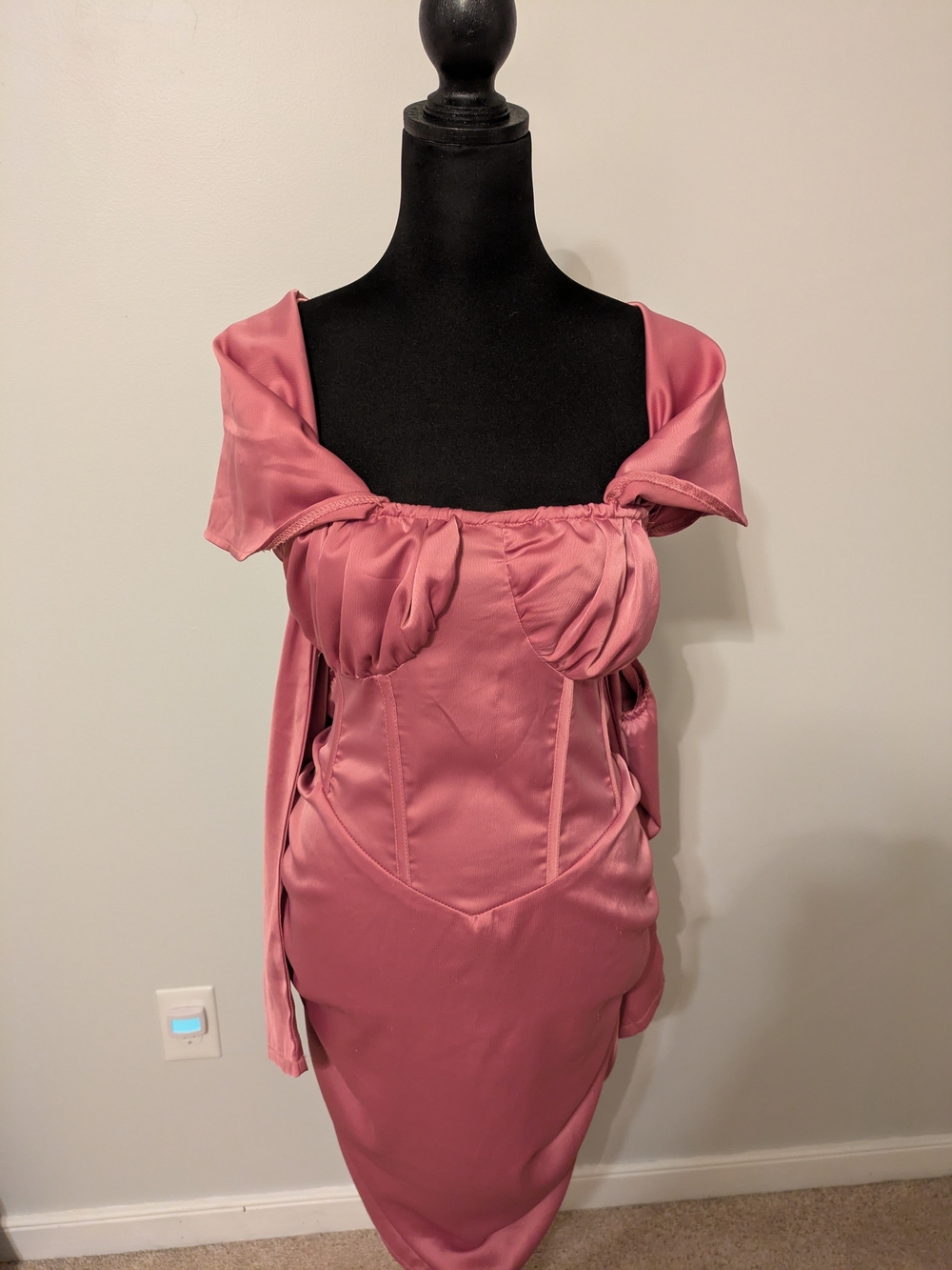 PrettyLittleThing Rose Satin Off-Shoulder Corset Dress Size 16